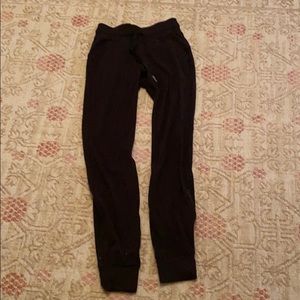 Lululemon rulu black joggers